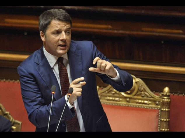 Renzi: con 80 euro consumi su Basta con litania del fallimento