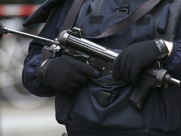 Strage di Parigi: Le Monde, "terroristi pilotati dal Belgio"