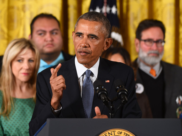 Obama attacca Trump, "ignoranza non e' virtù"