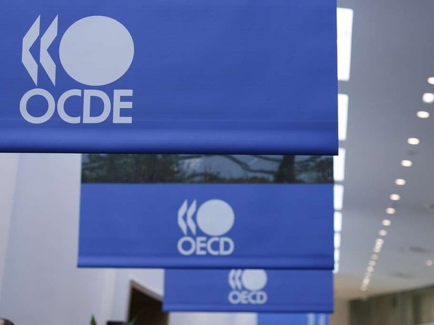 Ocse lancia l'allarme, rallenta la crescita mondiale