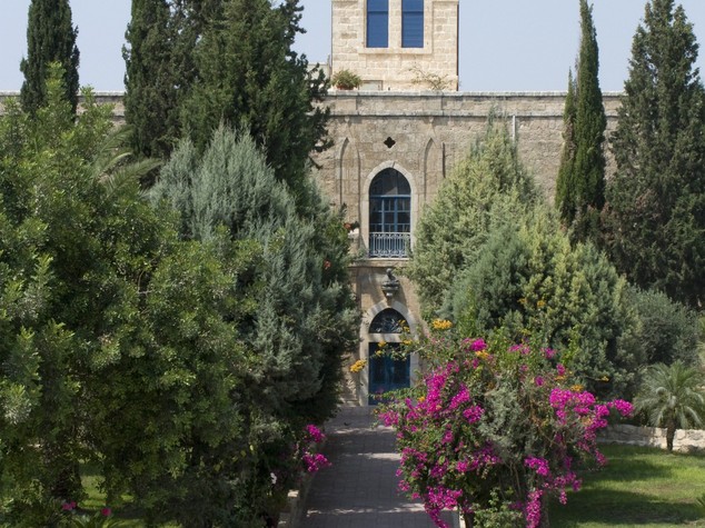 Profanato il cimitero cattolico vicino a Gerusalemme