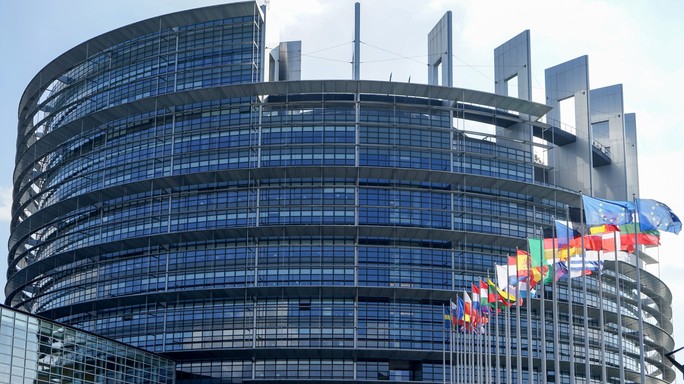 Eurozona: Commissione, migliora clima fiducia economia a maggio