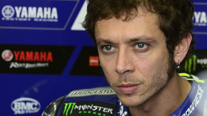 Incidente in motocross per Valentino Rossi