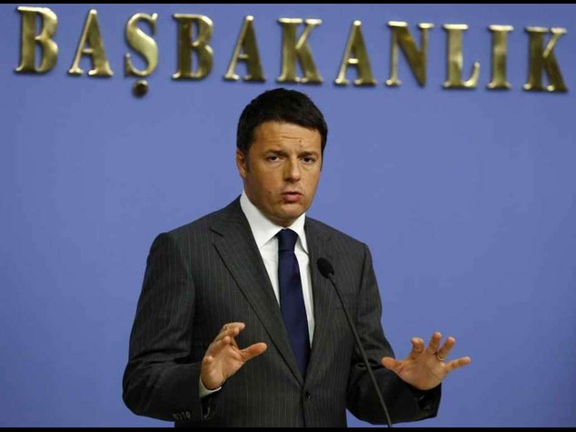 Renzi: riforme marciano, rimedieremo pasticci. No voto anticipato