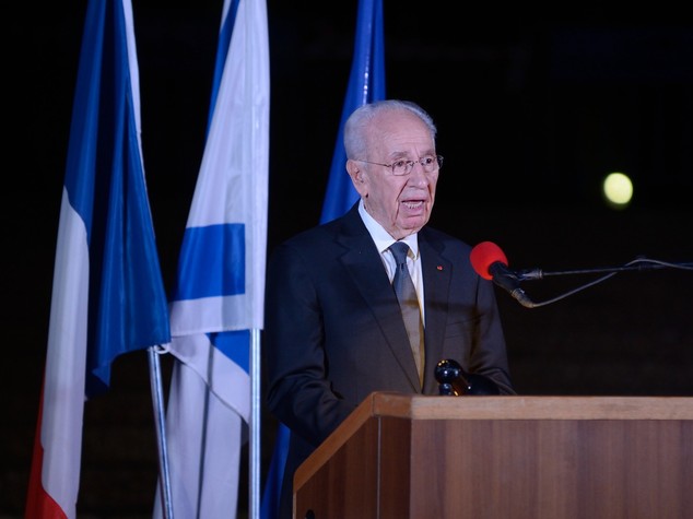 Gentiloni, Peres "lotto' per 2 Stati, e' unica soluzione"