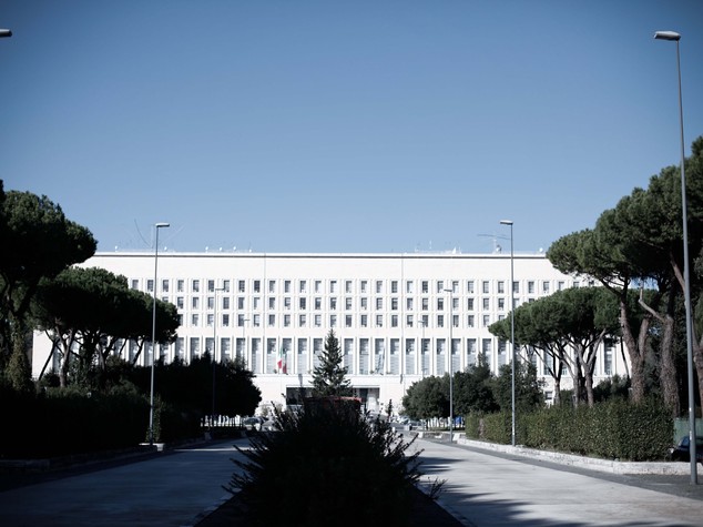 Diplomazia, dialogo come antidoto all'incertezza