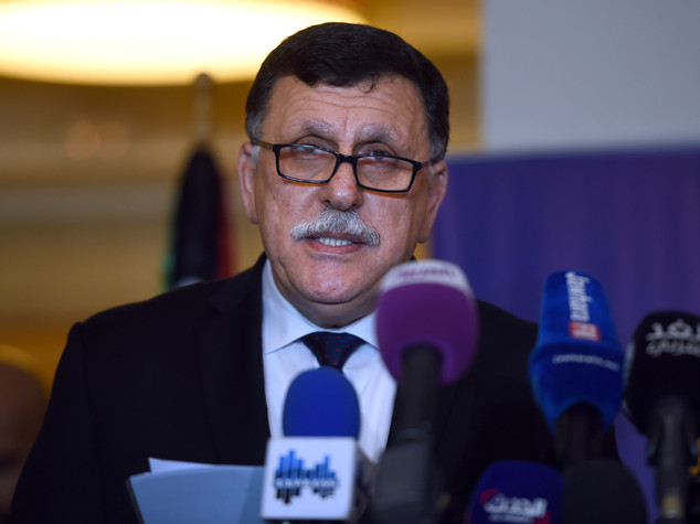 Neo-premier Serraj a Tripoli, alta tensione
