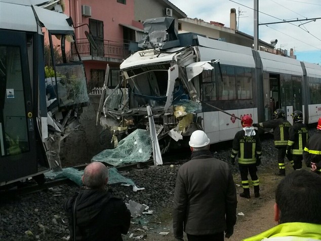 Cagliari, la procura indaga per disastro ferroviario
