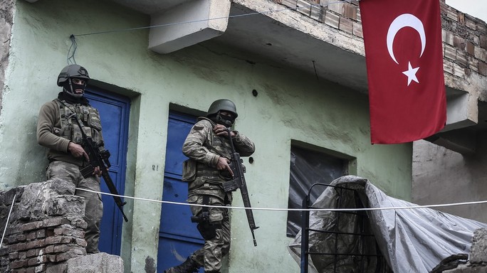 Turchia: capo stato maggiore in ostaggio