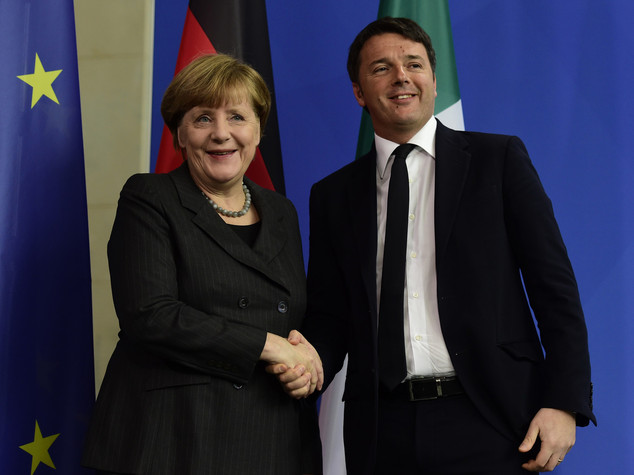 Renzi, non salveremo la Ue con professionisti dello zero virgola