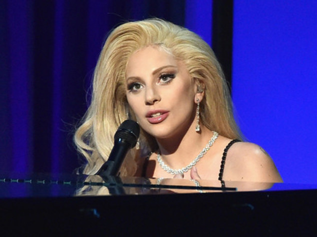 Lady Gaga, tributo a David Bowie