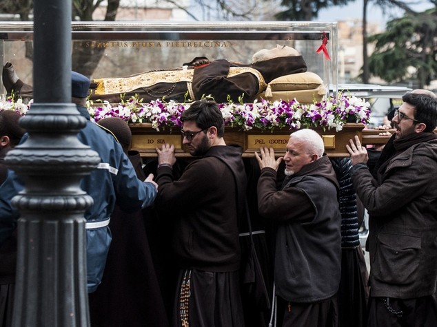 Le spoglie di Padre Pio a Roma per il Giubileo - FOTO