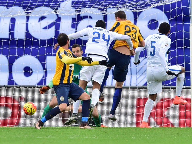Un bel Verona ferma l'Inter, 3-3 al Bentegodi