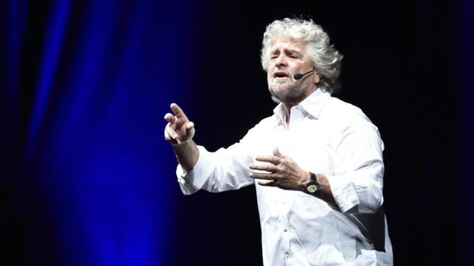 Grillo lancia voto del 'Non Statuto', probiviri decidano espulsioni