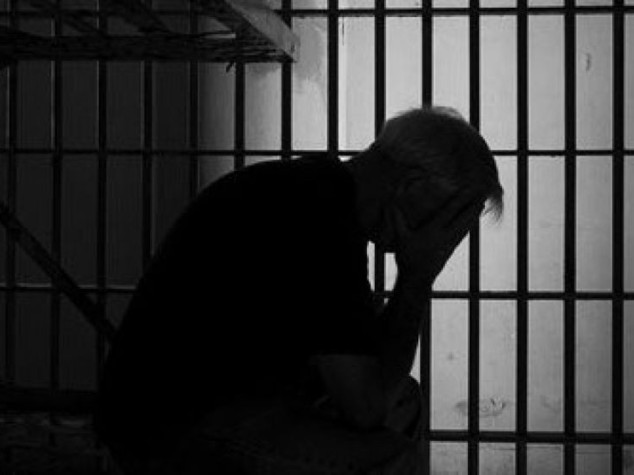 Suicida detenuto a Massa