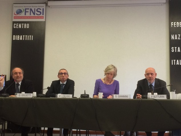 Intesa Miur-Fnsi, giornalisti in classe come prof