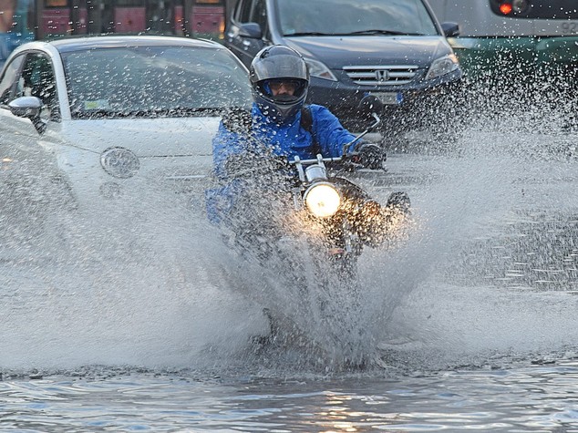 Maltempo: il ciclone Golia sull'Italia; nubifragi, vento e neve