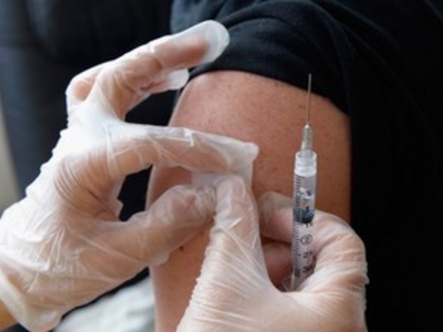 Istat: Iss, boom mortalità per caldo e crollo vaccini