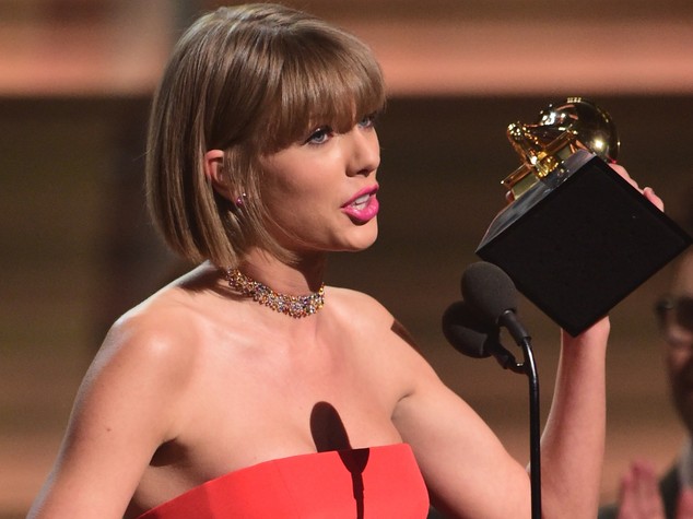 Taylor Swift la celebrità più pagata al mondo
