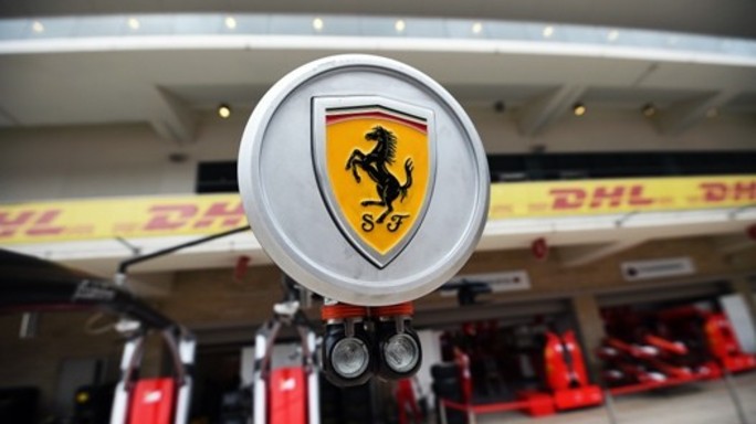Ecco la nuova Ferrari. Raikkonen e Vettel presentano la monoposto - Video