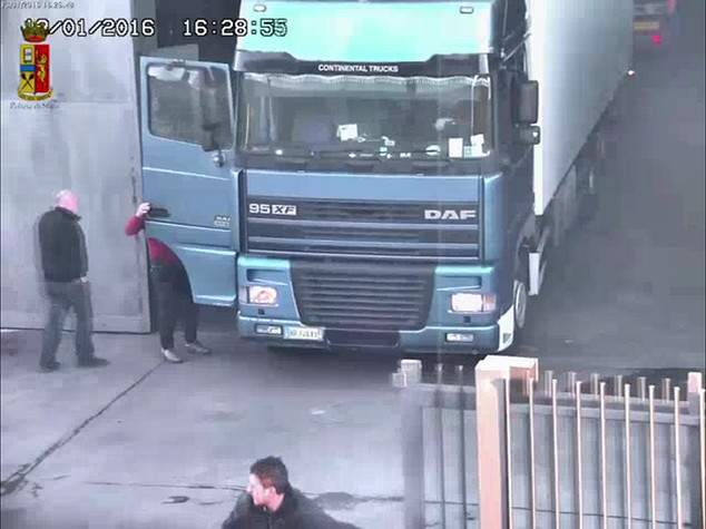 Sgominata la gang dei tir, 11 arresti in Piemonte - VIDEO