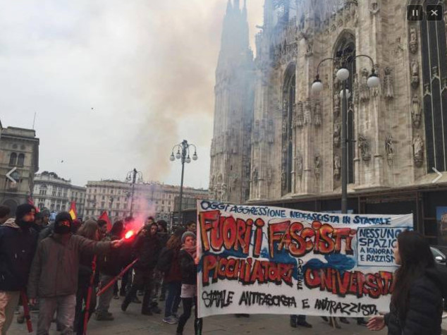 Studenti Statale Milano, "aggrediti dai fascisti"