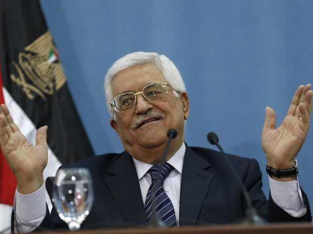 M.O.: Abu Mazen consegna medaglia Gerusalemme a Patriarca Twal