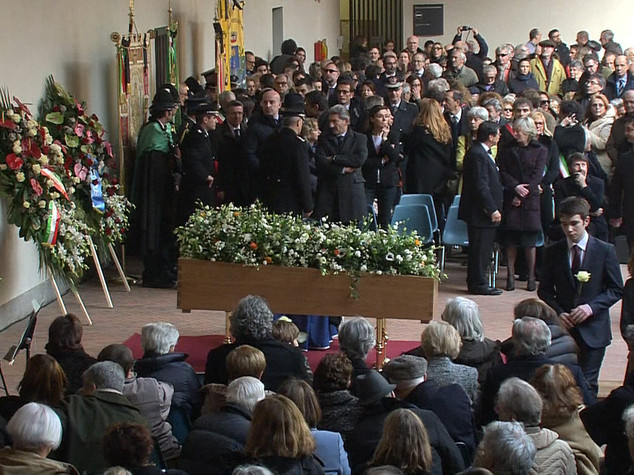 L'addio a Eco, "un vento che faceva bene al mondo" FOTO - VIDEO