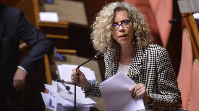 Unioni civili: Cirinnà, quasi pronto ddl su adozioni gay