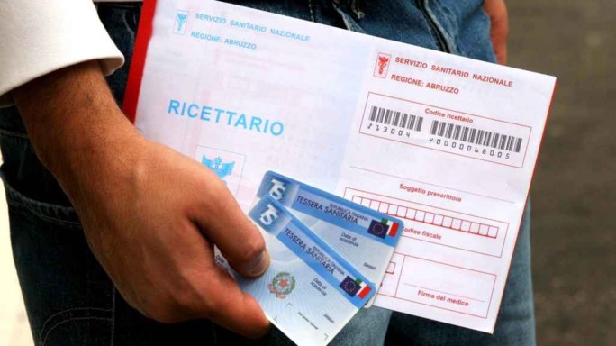 Rivoluzione in farmacia: da oggi al via ricetta elettronica