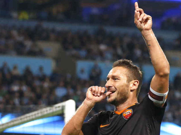 Champions: stampa Gb impazzisce per Totti, "Italian Maestro" "Legend" "Sublime"