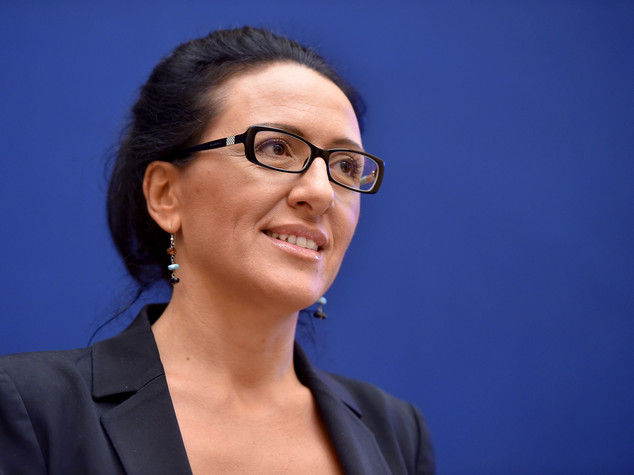 Primarie: Napoli, Valente vince e traccia programma