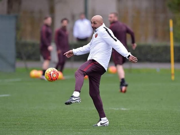 As Roma: Spalletti, "cerchiamo 2 difensori"