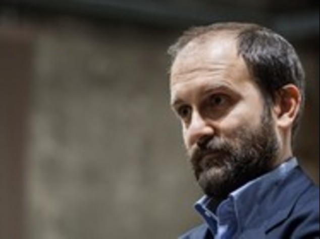 Come cambiano le posizioni nel Pd con la candidatura di Emiliano