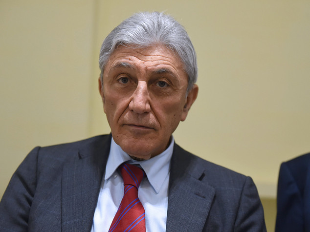 Caos primarie Pd Napoli: Bassolino e Valente presentano ricorso