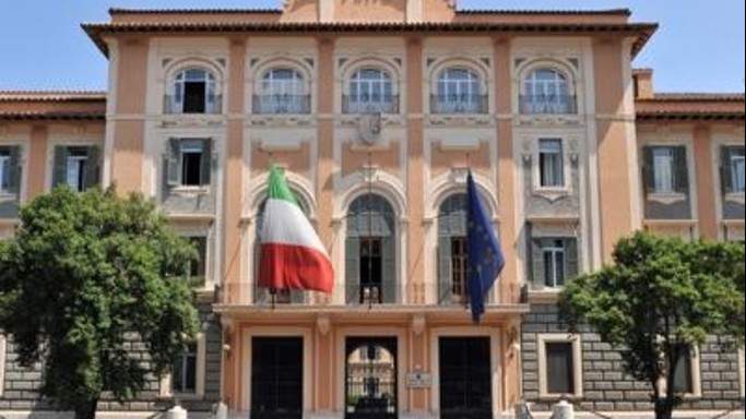 Finanziamenti e appalti, truffe e sprechi per 4 miliardi