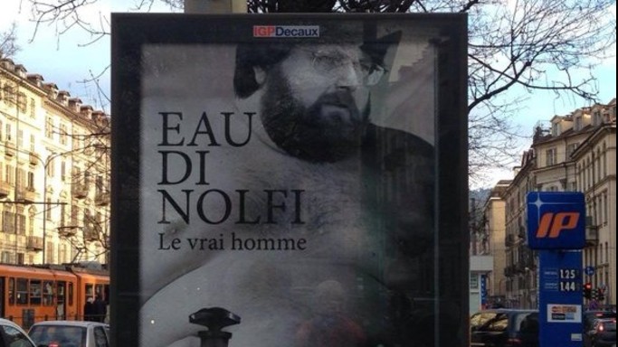 "Eau di Nolfi", Adinolfi nudo per pubblicizzare un profumo ma e' un falso