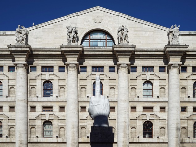 Borse sprint, Btp triennale sotto il rendimento zero
