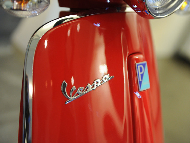 Piaggio in frenata, l'utile cala a 12 milioni