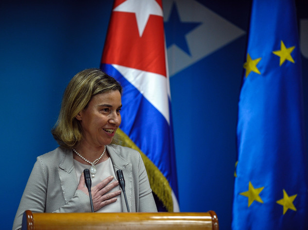 Ue e Cuba normalizzano i rapporti. Mogherini "passo storico"