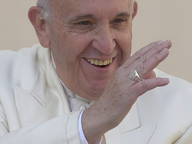 Il Papa "convertito" a Instagram, partirà il 19 marzo