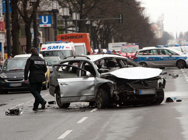 Auto esplode nel centro di Berlino, esclusa pista terrorismo