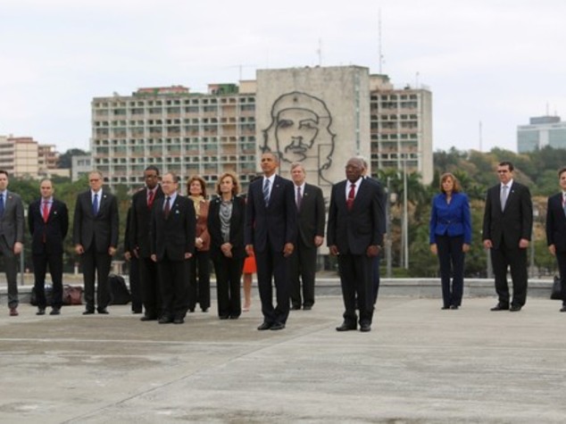 Obama nel santuario del castrismo - VIDEO - FOTO