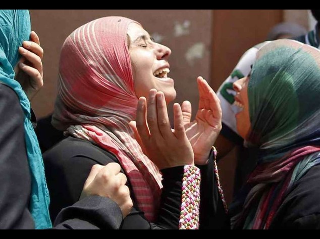 Gaza: missile sull'ospedale, quattro morti