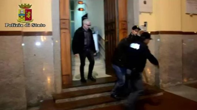 Documenti falsi ai terorristi, un arresto a Salerno - VIDEO