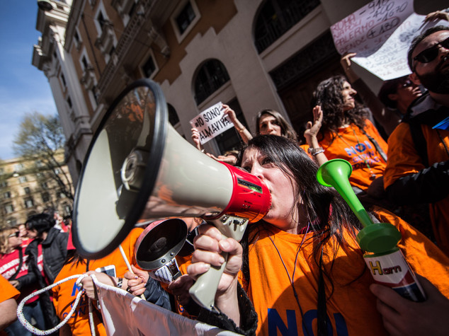Almaviva: primo round azienda-sindacati, "verso sciopero nazionale"