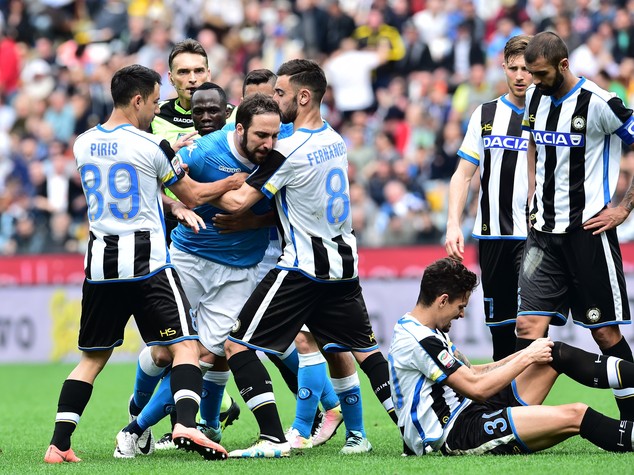 Il Napoli perde 1-3 a Udine, stop ai sogni scudetto