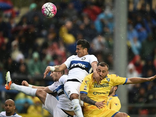 Inter prima trema e poi vince a Frosinone