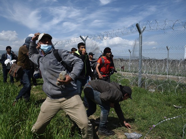 Msf, 260 migranti feriti da polizia a Idomeni