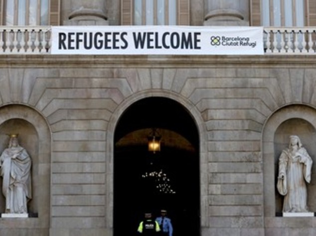 Catalogna spiazza Madrid, pronti a accogliere 1.800 migranti